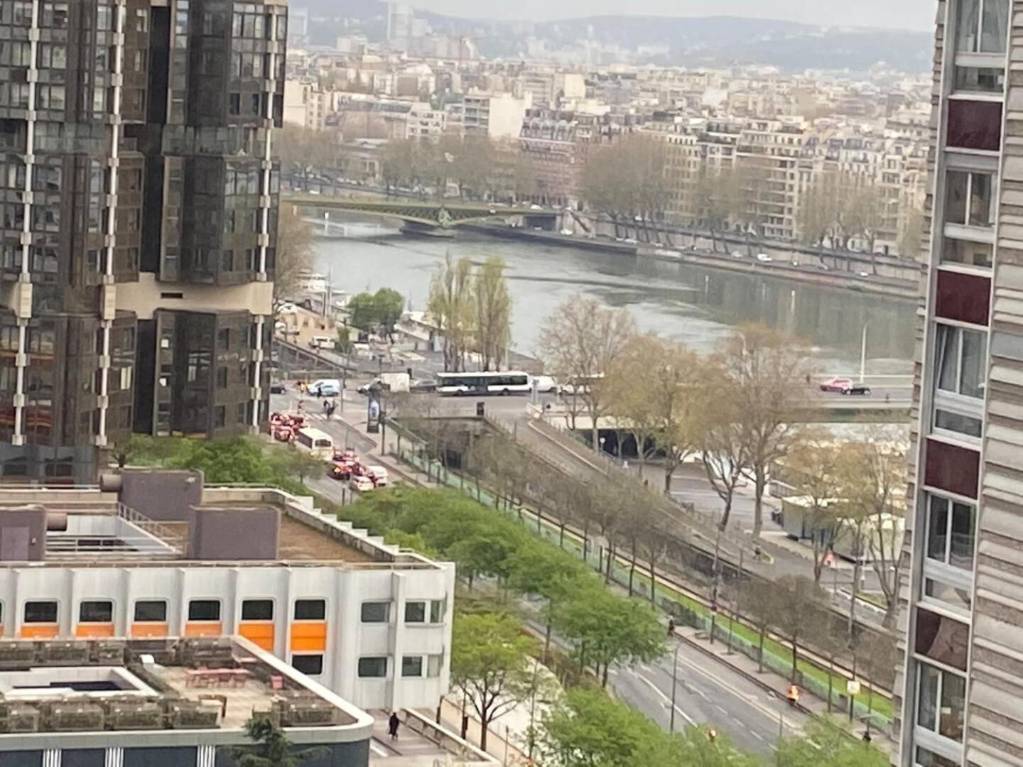 Family Seine & Spacious Flat 8Min Walk To Eiffeltower Ac Paris Bagian luar foto